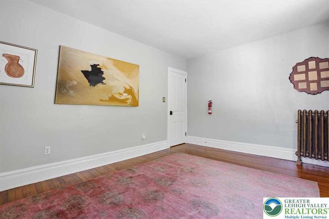 169 West Broadway Property Photo 26