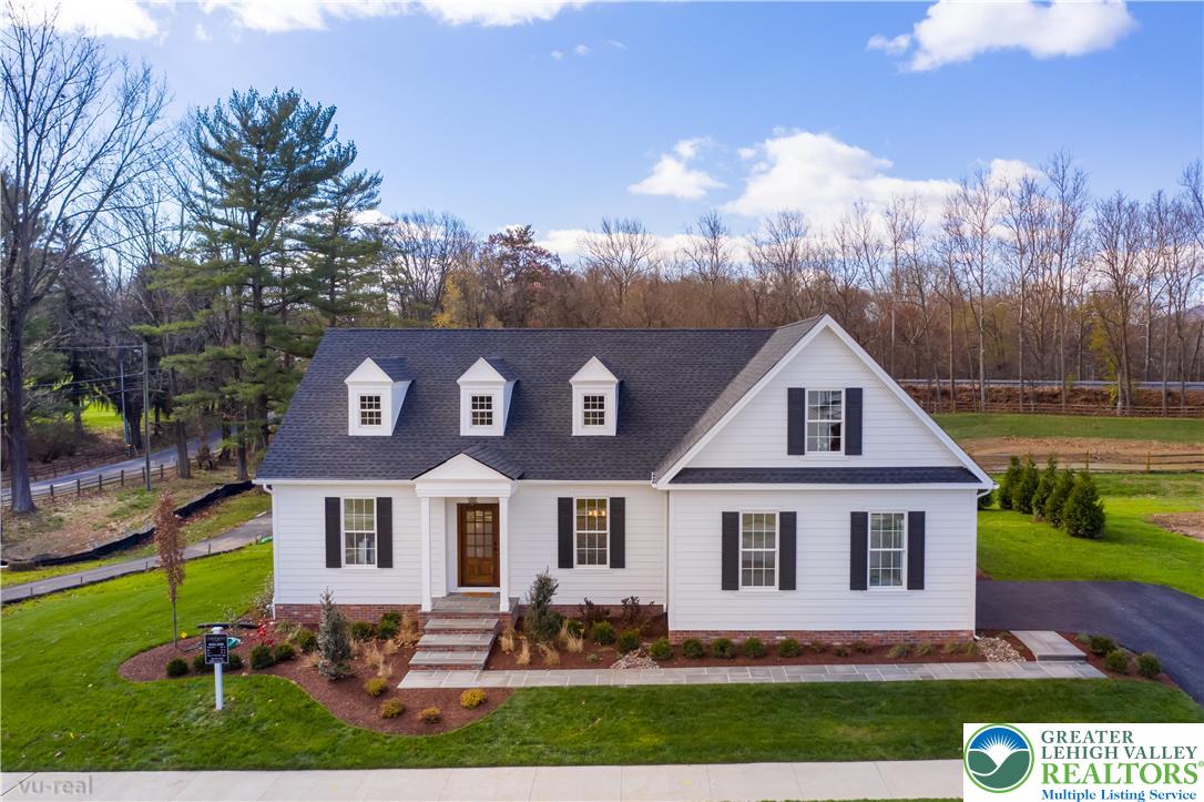 4630 Old Saucon Road Property Photo 1