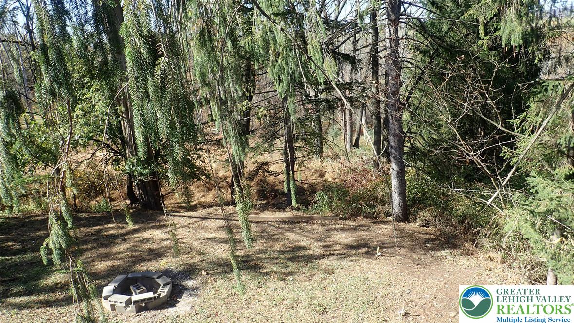 2556 North Delaware Drive Property Photo 4