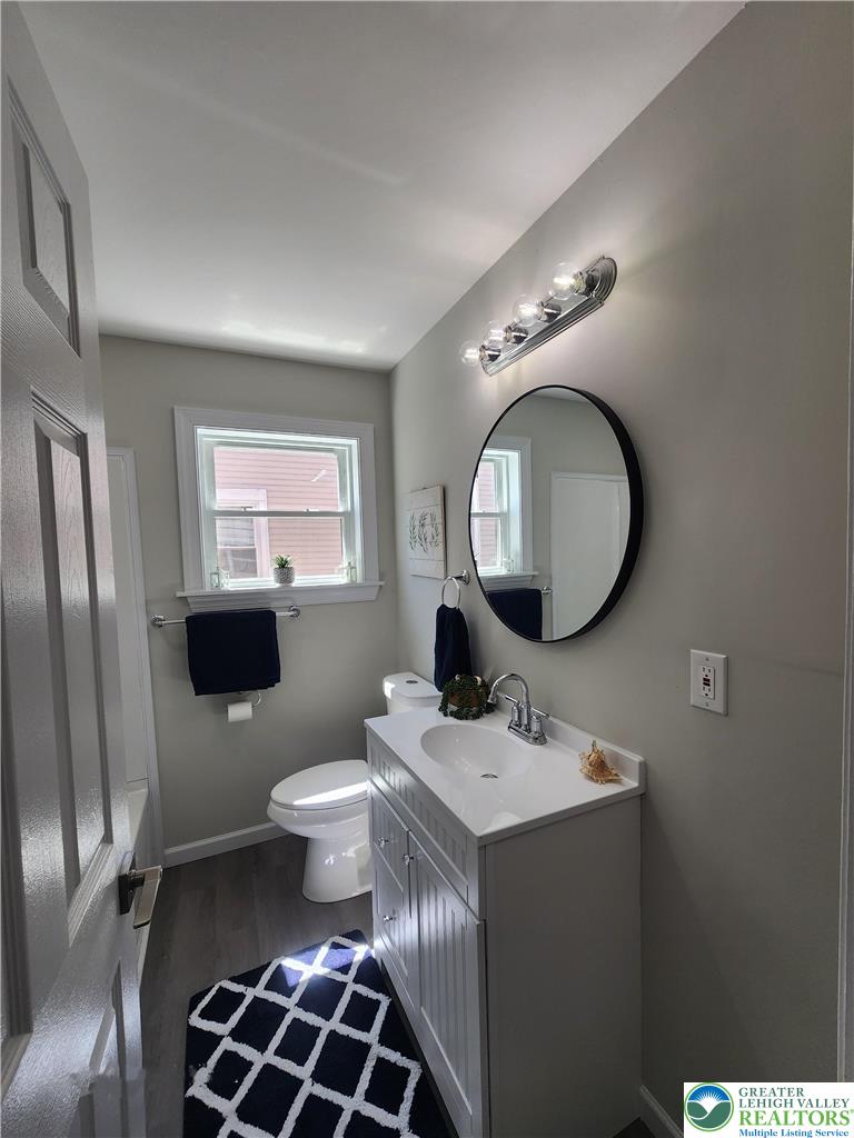 2556 North Delaware Drive Property Photo 13