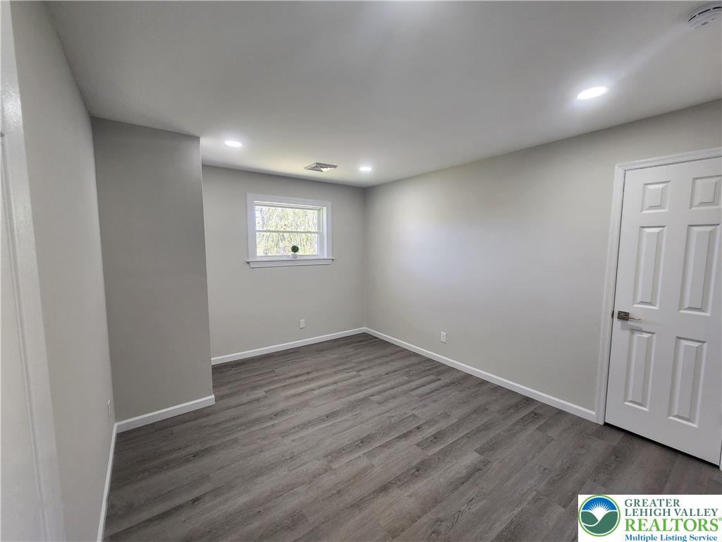 2556 North Delaware Drive Property Photo 17