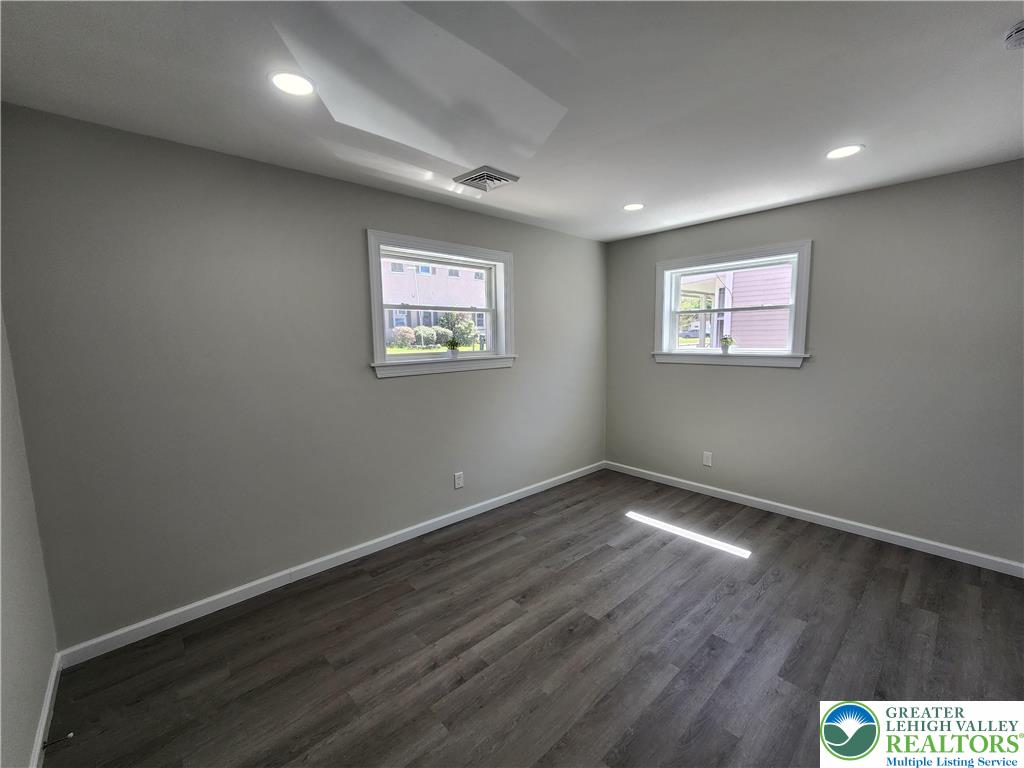 2556 North Delaware Drive Property Photo 18