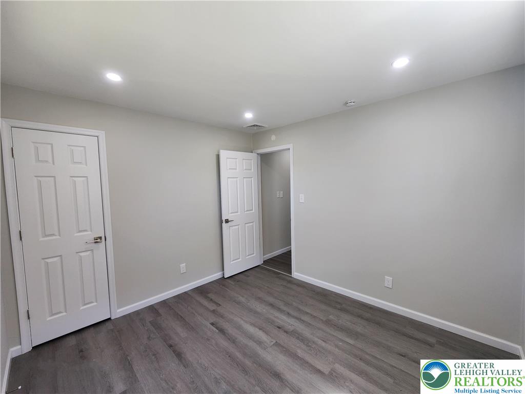 2556 North Delaware Drive Property Photo 21
