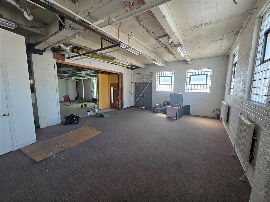 1401 Broadway A Property Photo 5