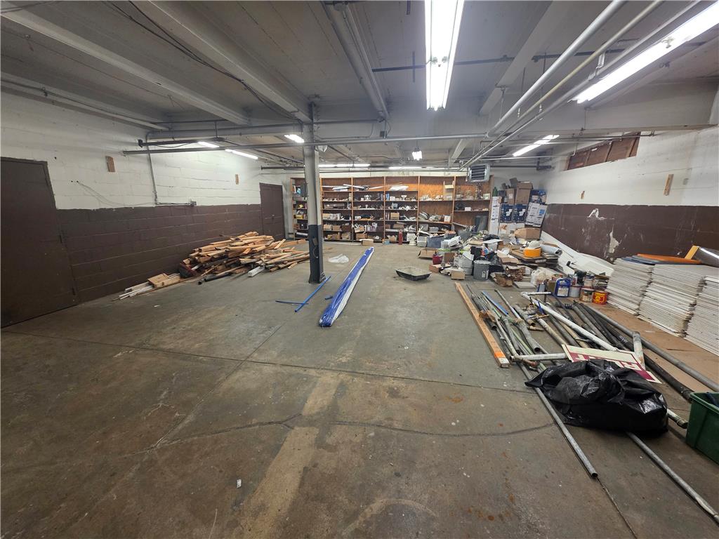 1401 Broadway A Property Photo 7