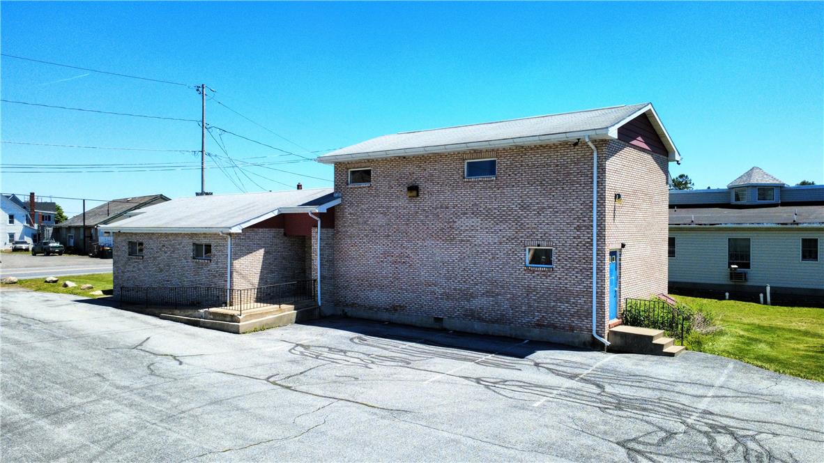 1365 Blue Mountain Drive Property Photo 1