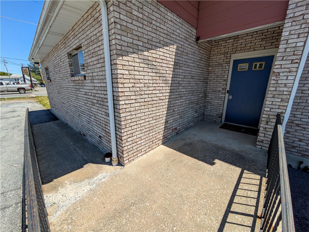 1365 Blue Mountain Drive Property Photo 5