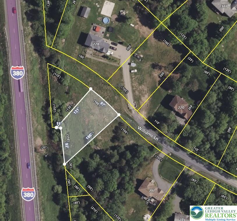 221 Williams Lane Property Photo 4