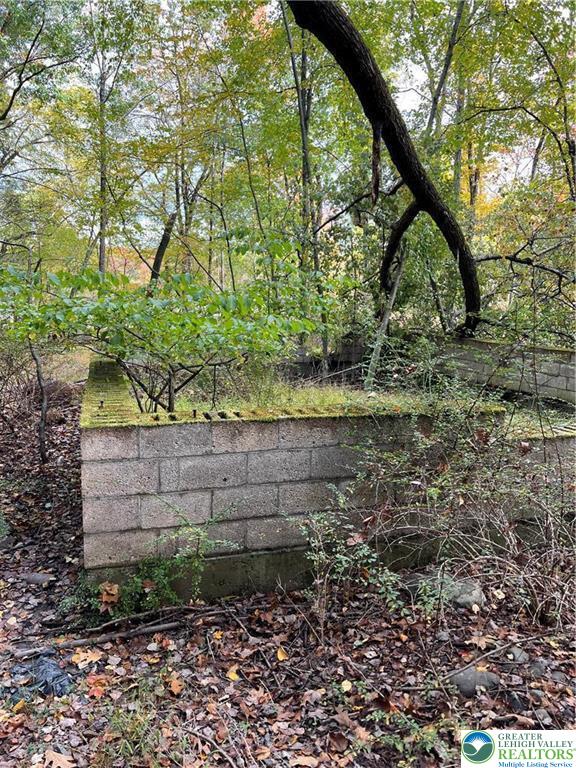 2747 Lake Drive Property Photo 6
