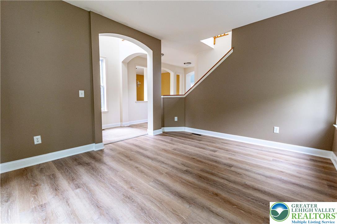 780 Ramblewood Drive Property Photo 17