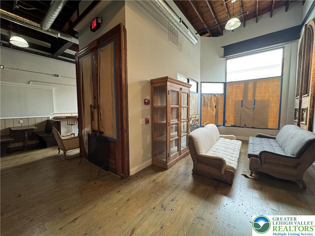 414 Northampton Street Property Photo 13