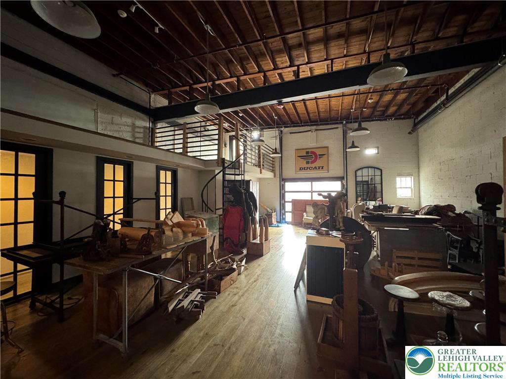 414 Northampton Street Property Photo 15
