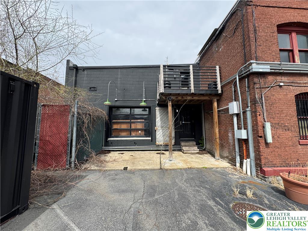 414 Northampton Street Property Photo 16