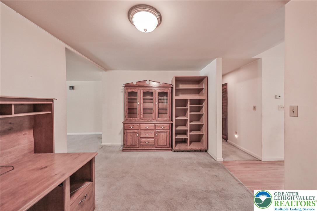152 Inverhouse Road Property Photo 10