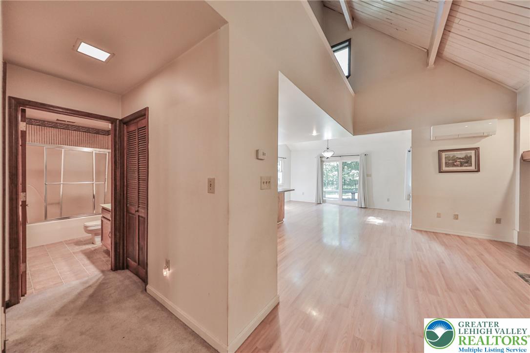 152 Inverhouse Road Property Photo 11