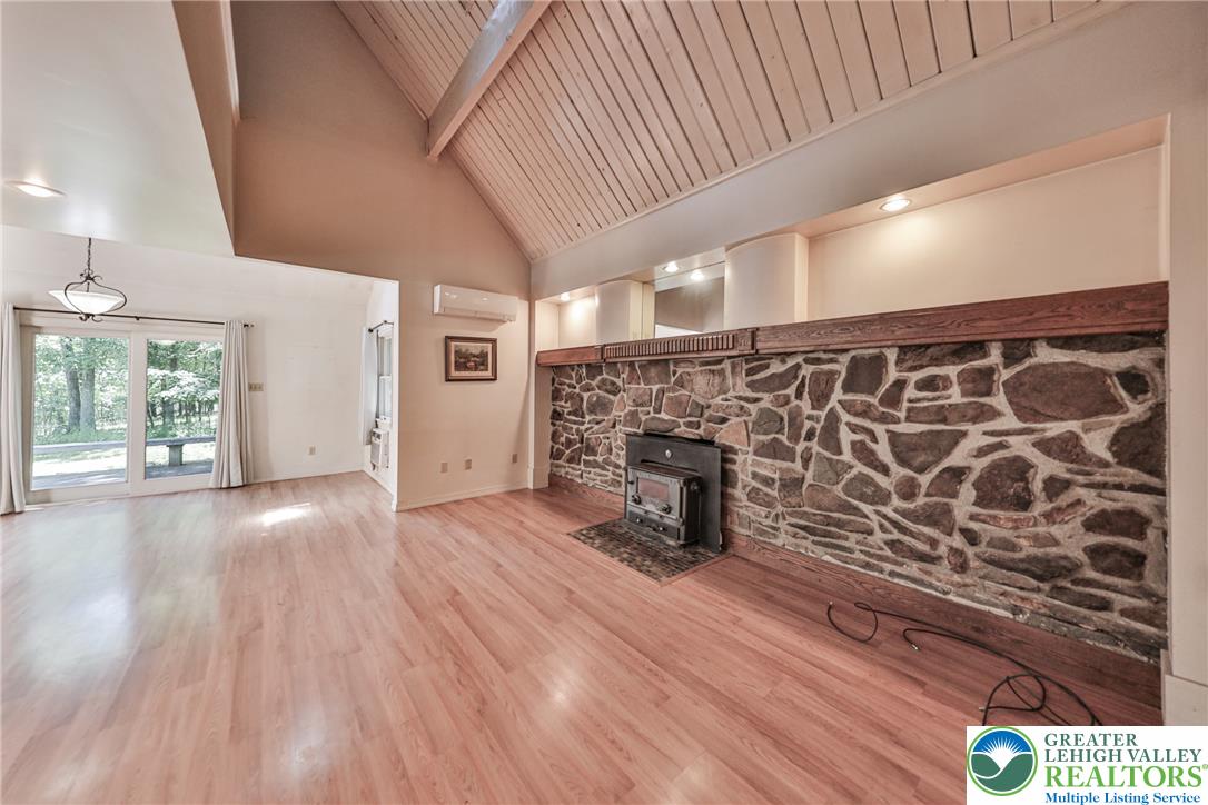 152 Inverhouse Road Property Photo 27