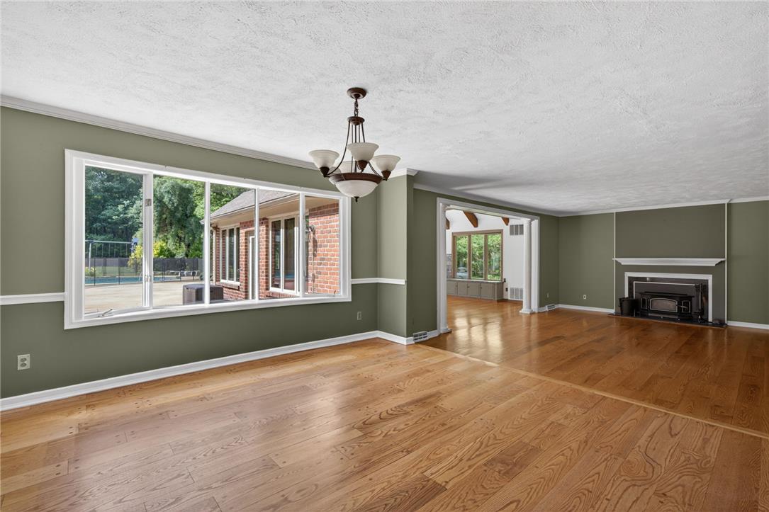 1371 Stoke Park Road Property Photo 17