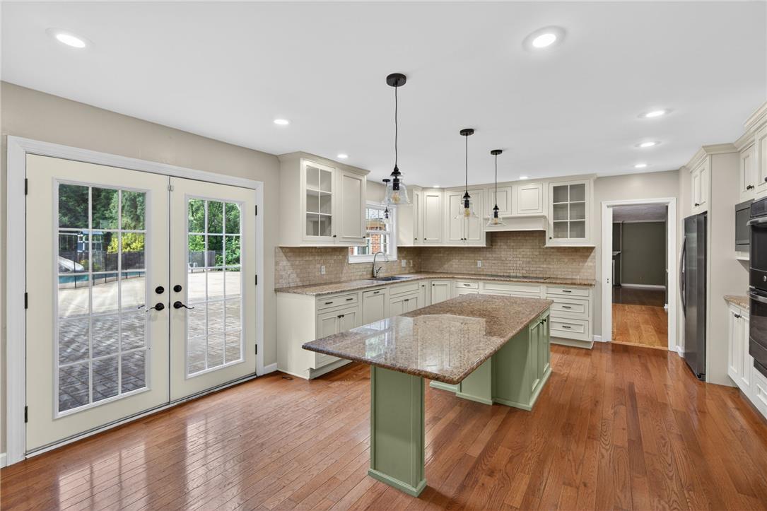 1371 Stoke Park Road Property Photo 20