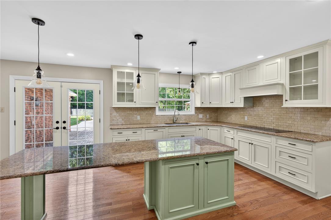 1371 Stoke Park Road Property Photo 21
