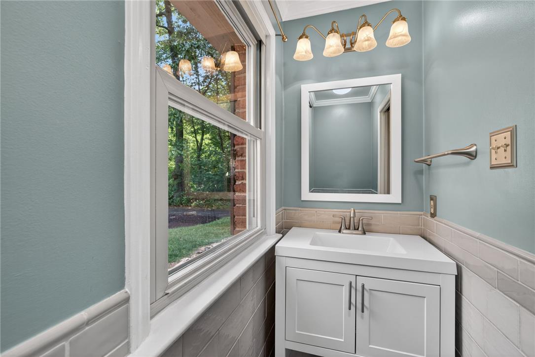 1371 Stoke Park Road Property Photo 28