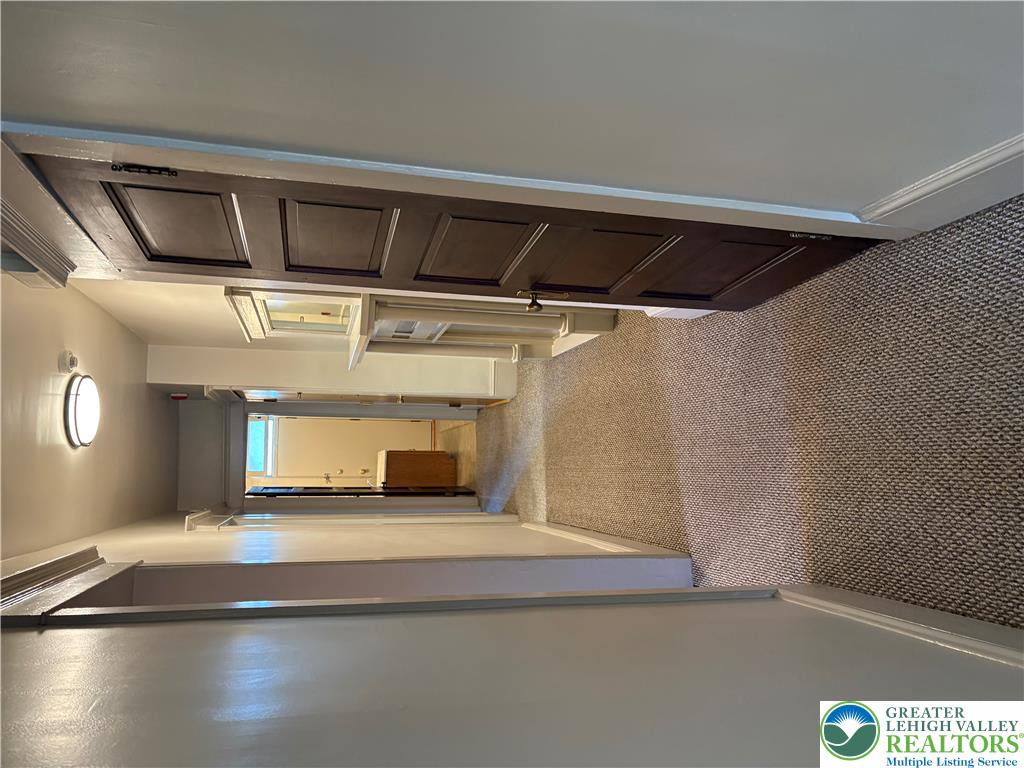 21 North 10th 2n Property Photo 15