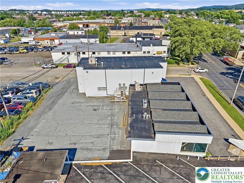 667 Union Boulevard C3 Property Photo 8