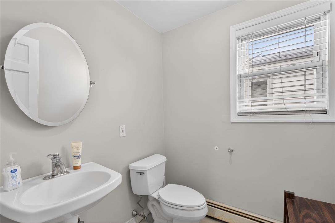 449 West Linden Street Property Photo 57
