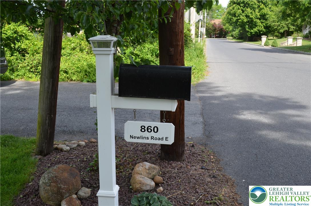 860 Newlins Road Property Photo 6