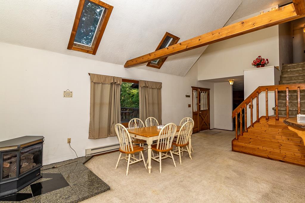 1247 Stony Hollow Circle Property Photo 8