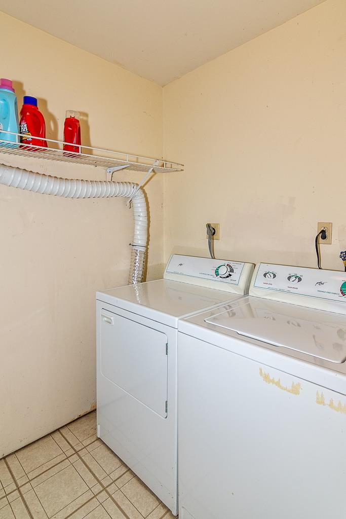 1247 Stony Hollow Circle Property Photo 28