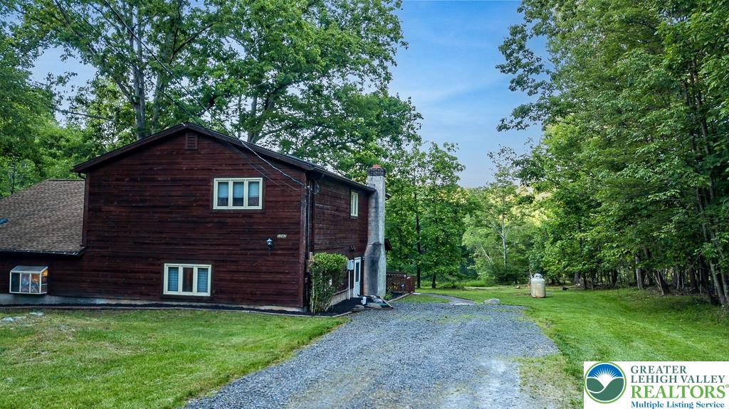 1247 Stony Hollow Circle Property Photo 3