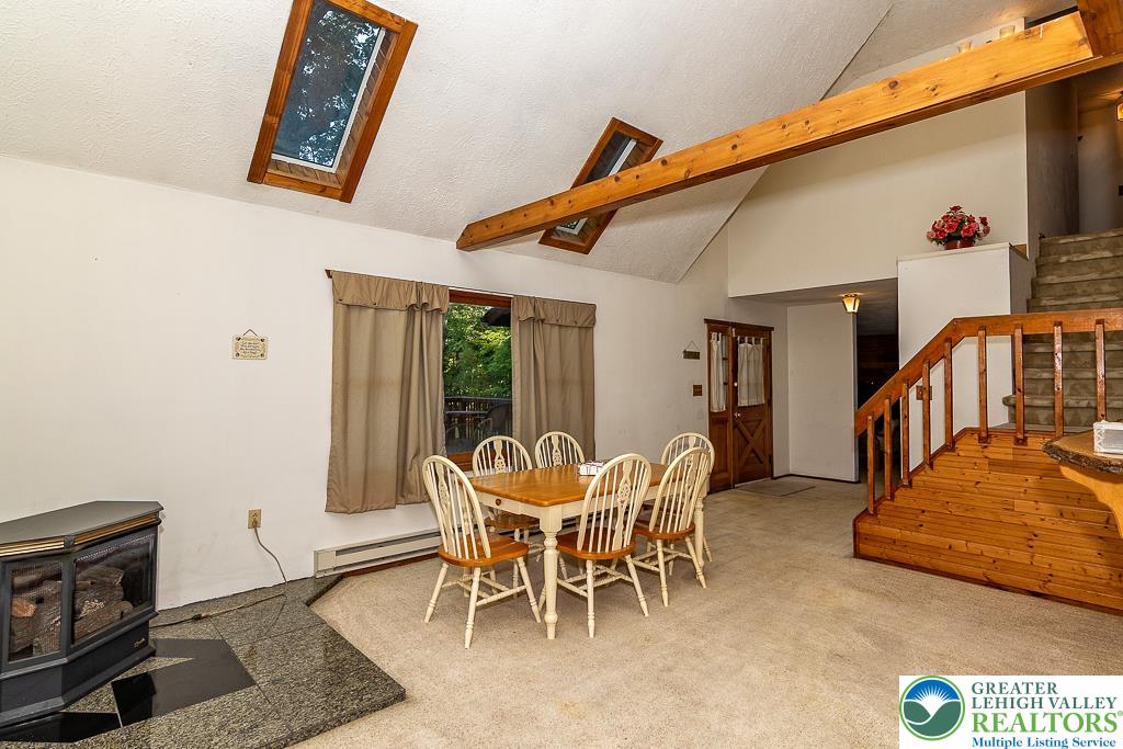1247 Stony Hollow Circle Property Photo 10