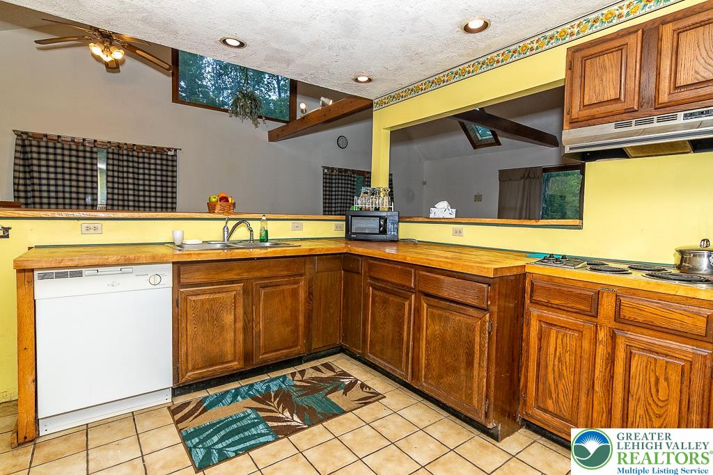 1247 Stony Hollow Circle Property Photo 15