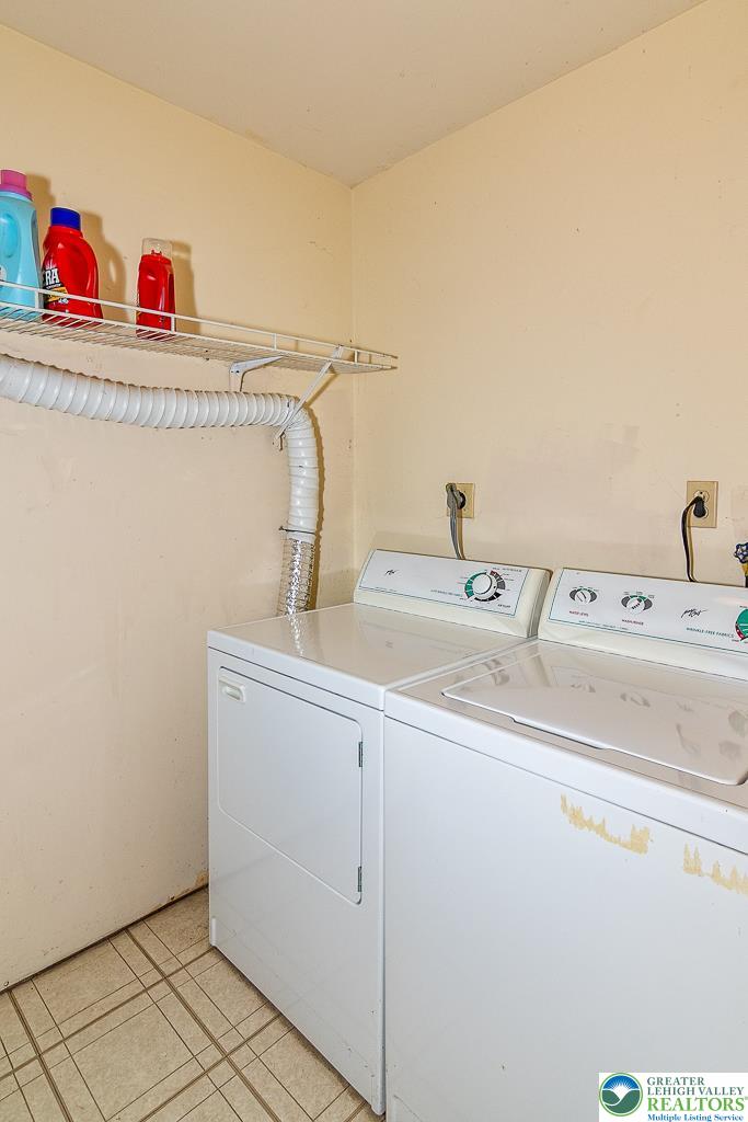 1247 Stony Hollow Circle Property Photo 24