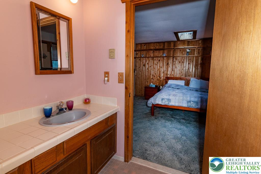 1247 Stony Hollow Circle Property Photo 28