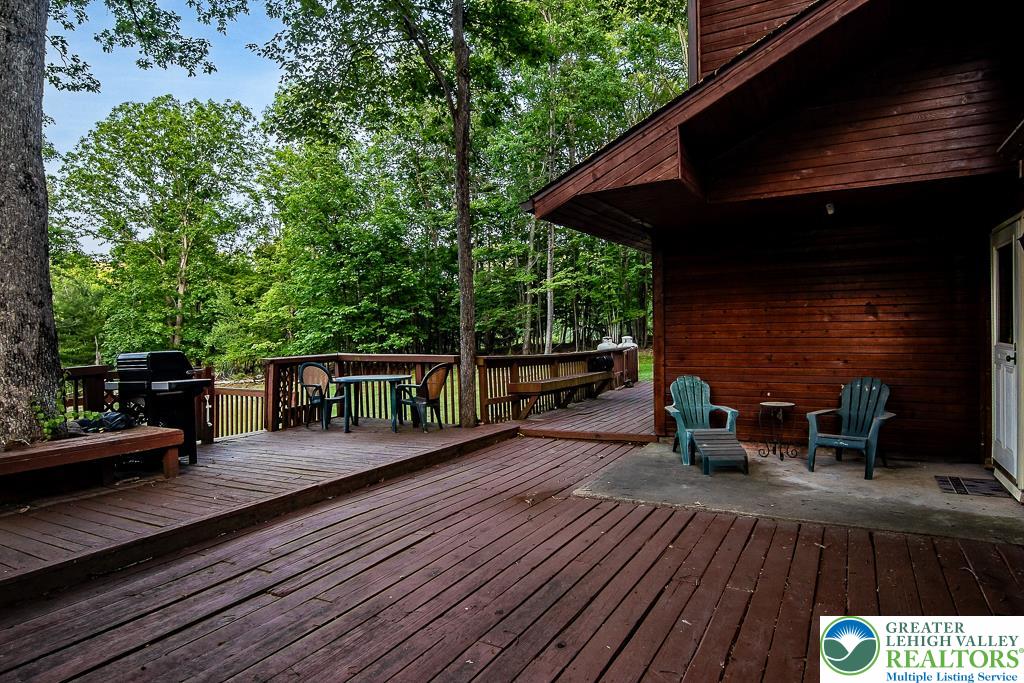 1247 Stony Hollow Circle Property Photo 37