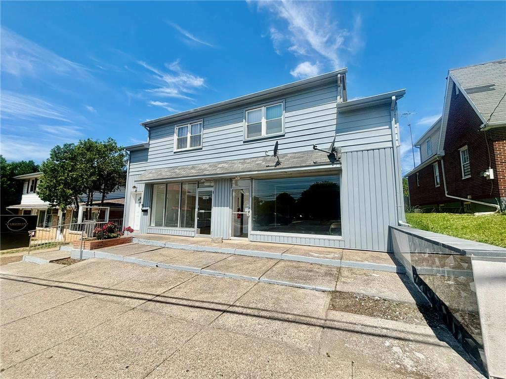 1465 Stefko Boulevard Property Photo 2