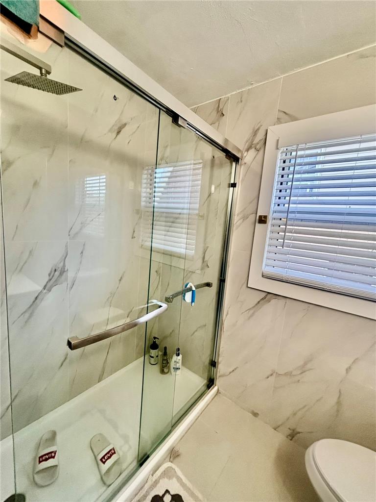 1465 Stefko Boulevard Property Photo 13