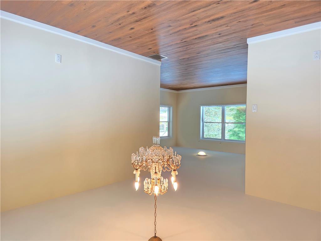 314 Golden Oaks Drive Property Photo 7