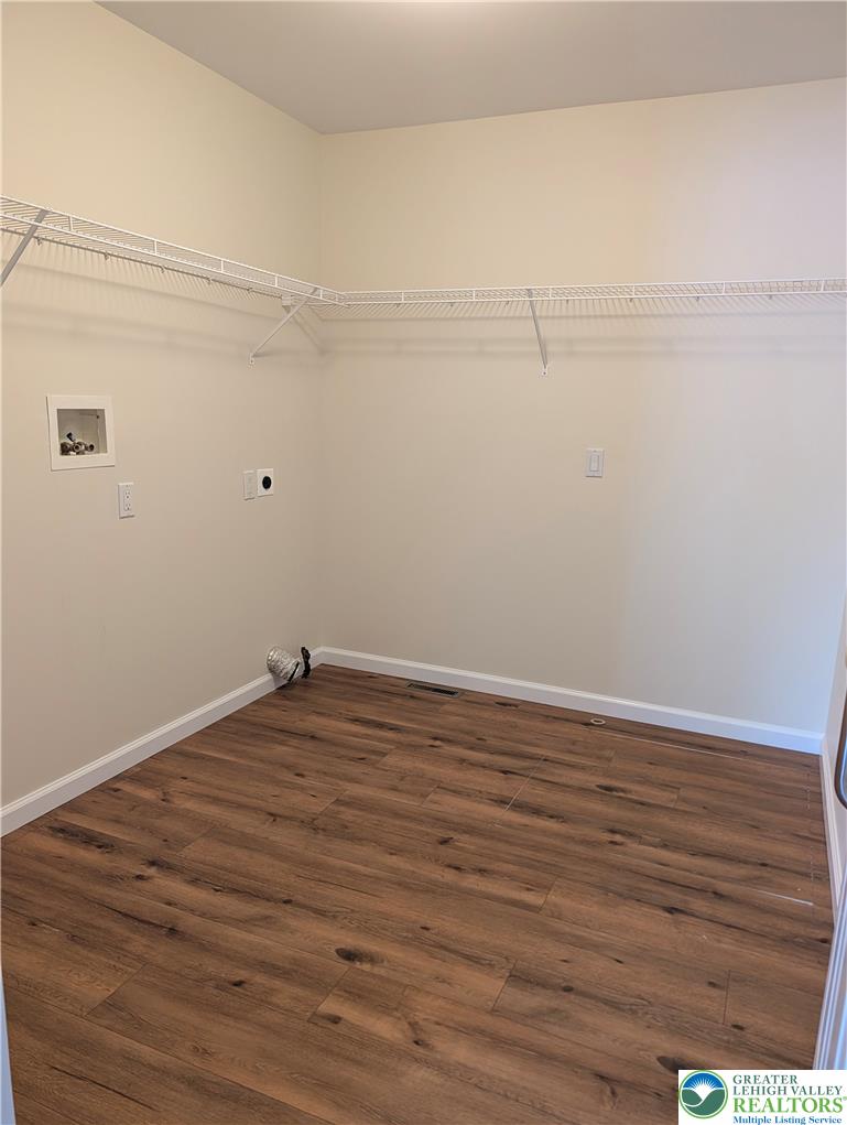 314 Golden Oaks Drive Property Photo 19
