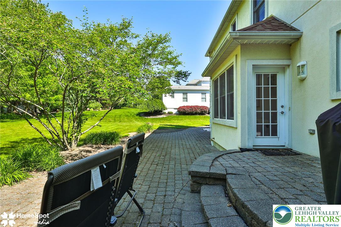 1614 Penns Crossing Property Photo 8