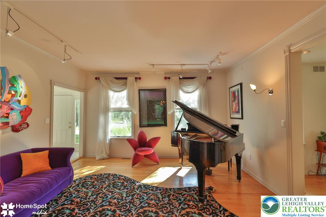 1614 Penns Crossing Property Photo 15