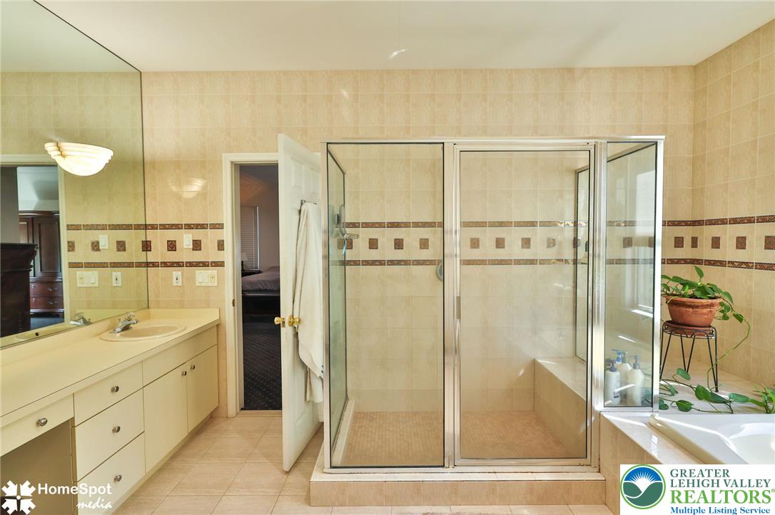 1614 Penns Crossing Property Photo 48