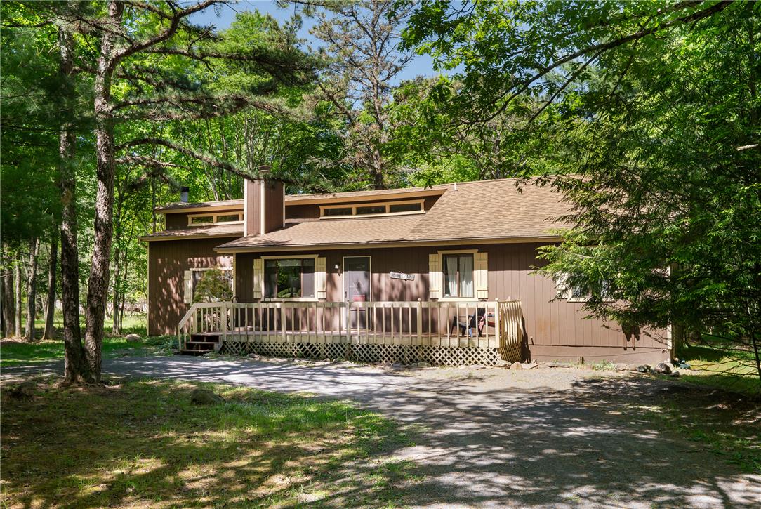 251 Mckuen Way Property Photo 3