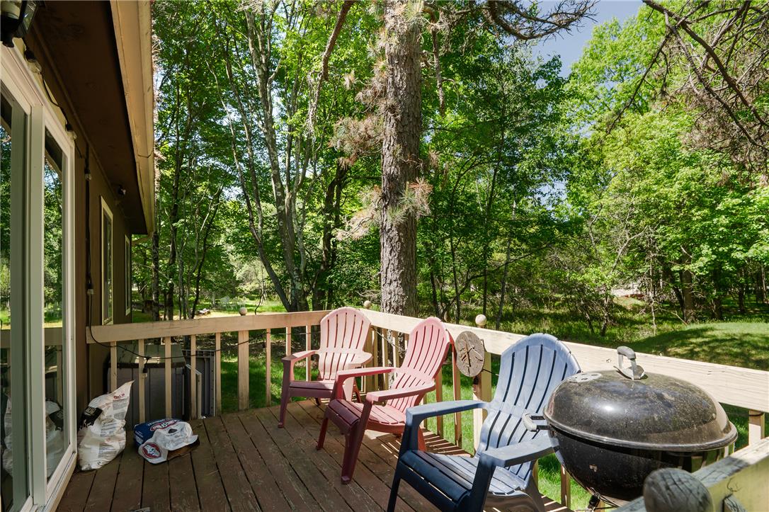 251 Mckuen Way Property Photo 7