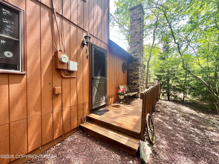 15 Chalet Court Property Photo 2