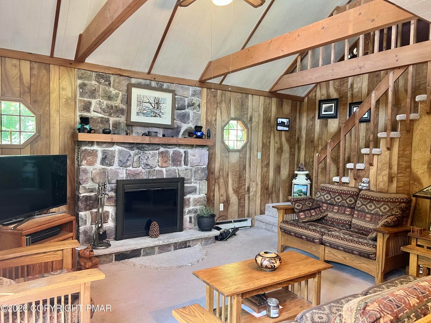 15 Chalet Court Property Photo 5