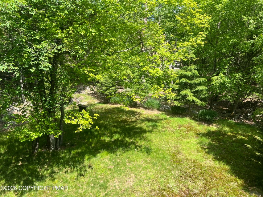 15 Chalet Court Property Photo 21