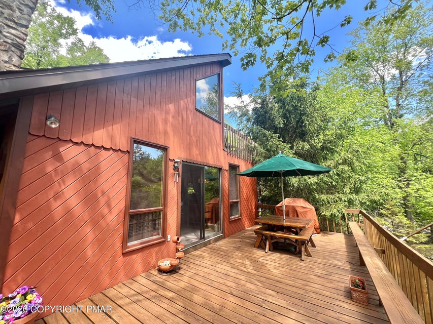 15 Chalet Court Property Photo 31