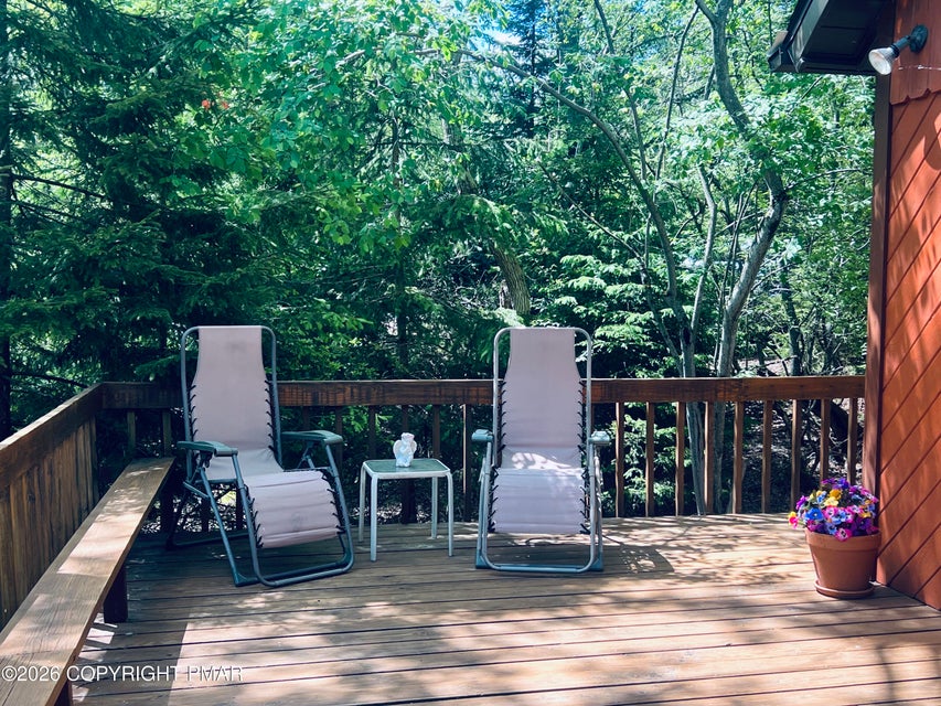 15 Chalet Court Property Photo 33